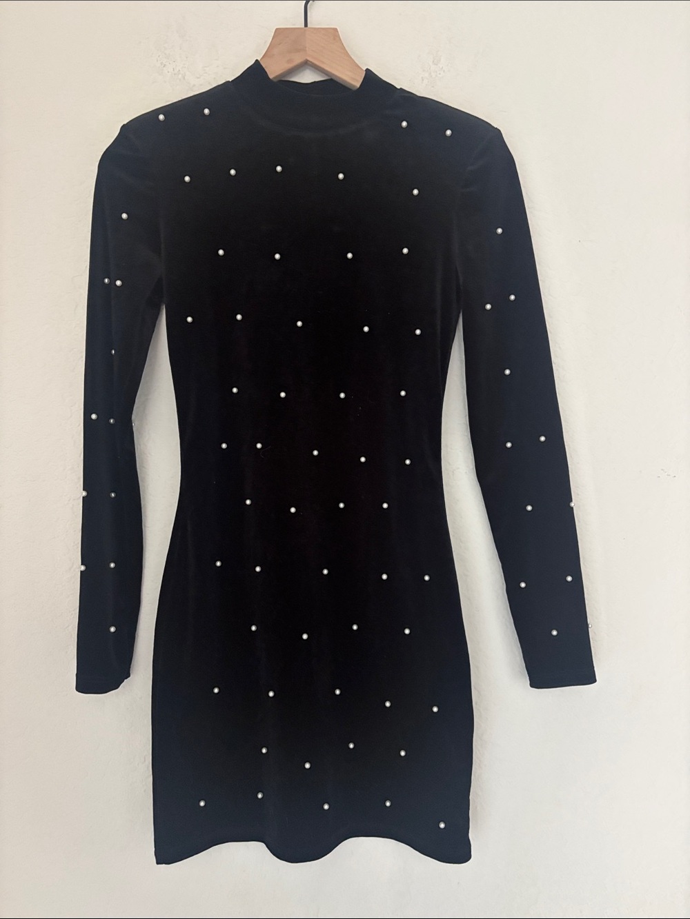 ZARA Black Velvet Pearl-Embellished Long Sleeve Dress